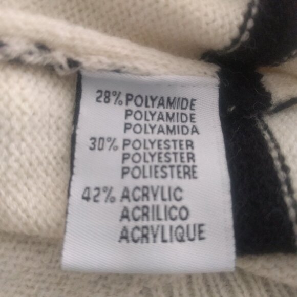 Beautiful and Soft Ivory Pull with Blue Stripes and Gold Hearts - Picture 7 of 7